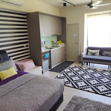 Mufasa Suites At Tamarind Suites With Wifi Netflix Coway Level 8 سيبرجايا المظهر الخارجي الصورة